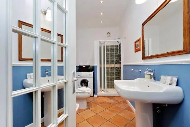Pantheon 2 Bedrooms Rome Apartment
